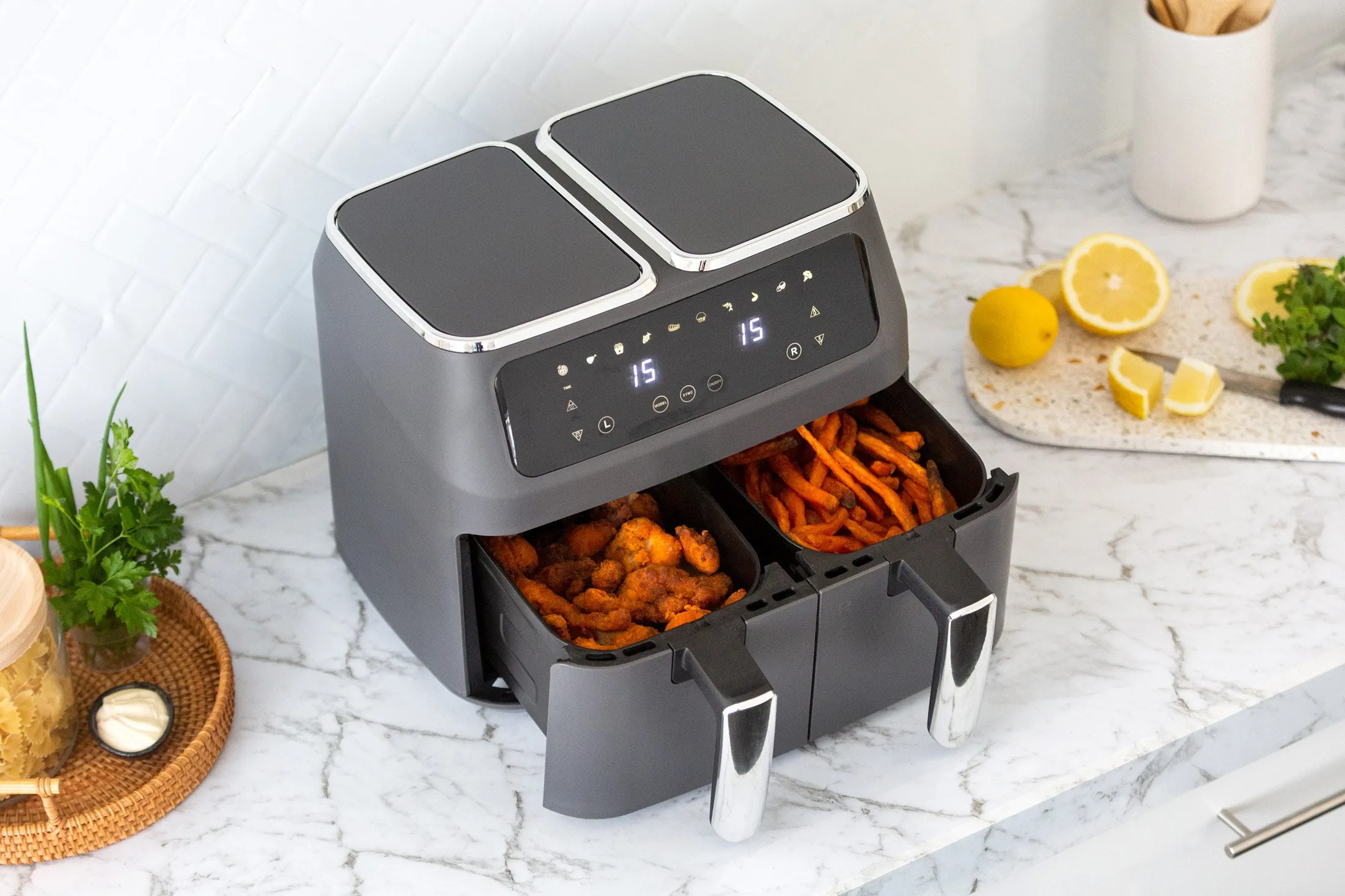 8L Dual Zone Digital Air Fryer w/ 200°C, 10 Cooking Programs