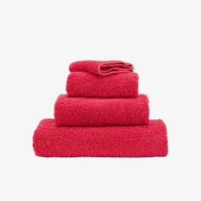 Abyss Super Pile Bath Sheet 40x72 Viva Magenta 579