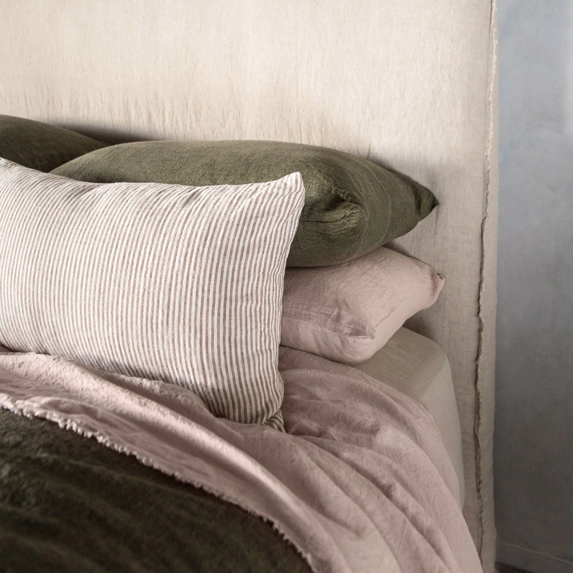 Basix Linen Pillowcase - Armee