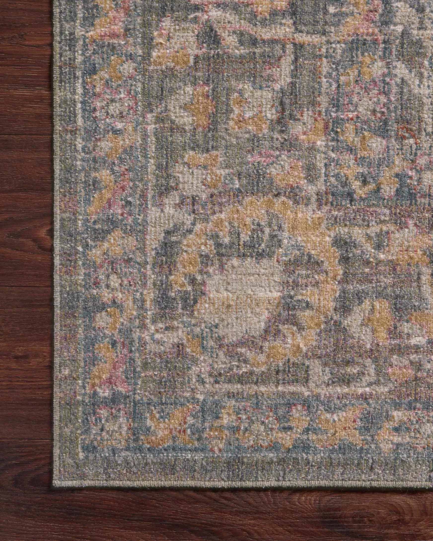 Chris Loves Julia x Loloi - Rosemarie Collection - Traditional Power Loomed Rug in Stone (ROE-01)