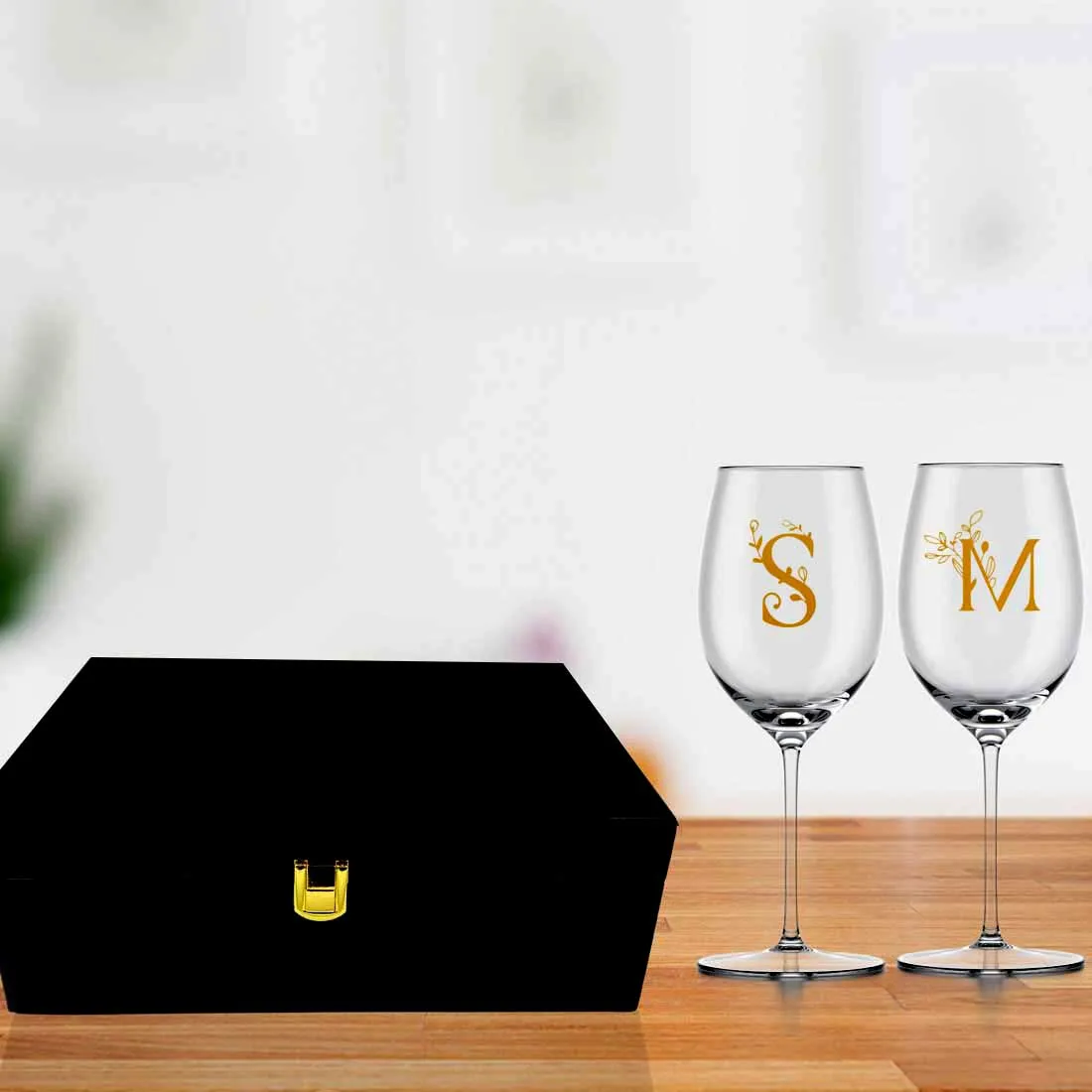 Customized Monogrammed Wine Glasses For Couples Gift - Floral