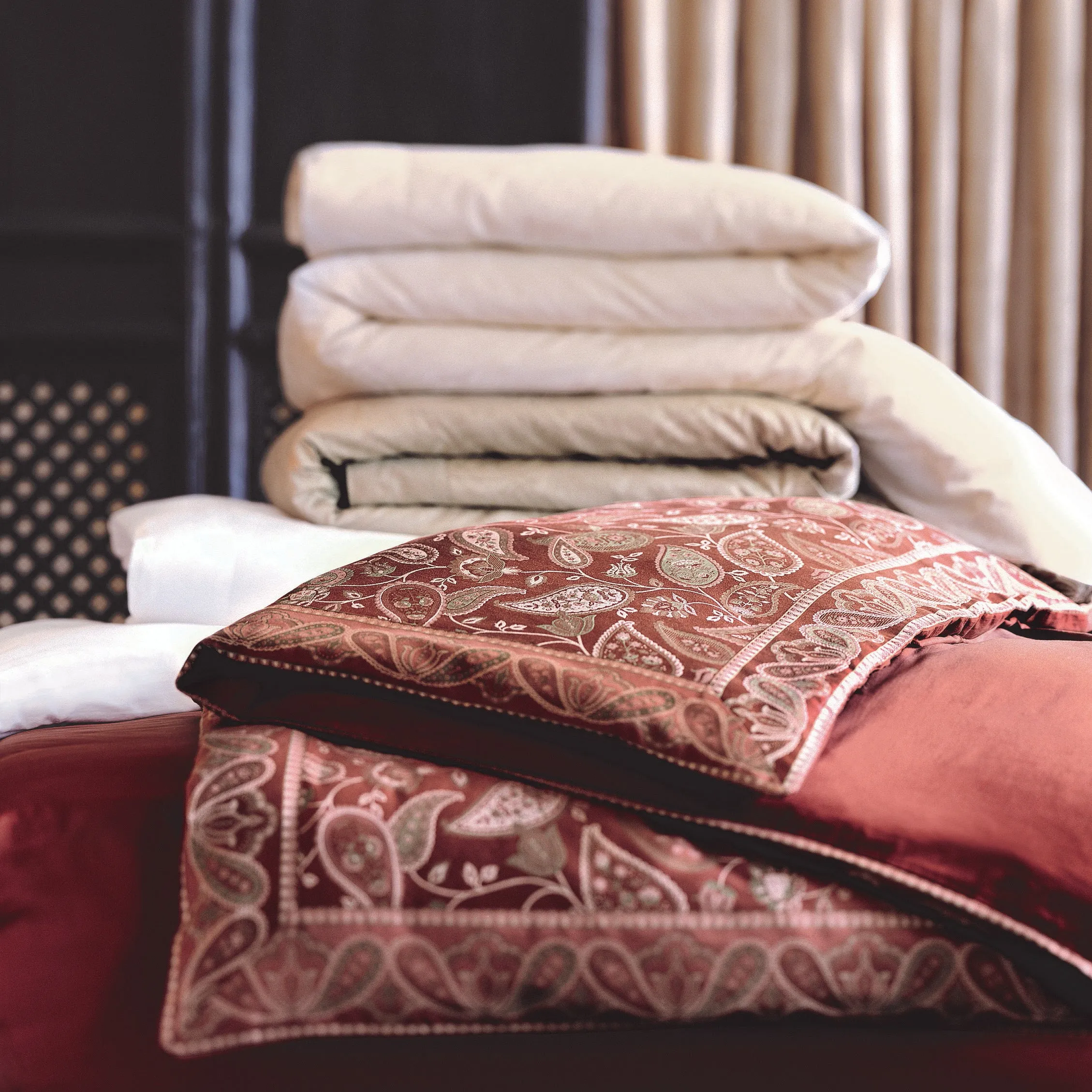 Henna Jacquard Duvet Cover in Shiraz