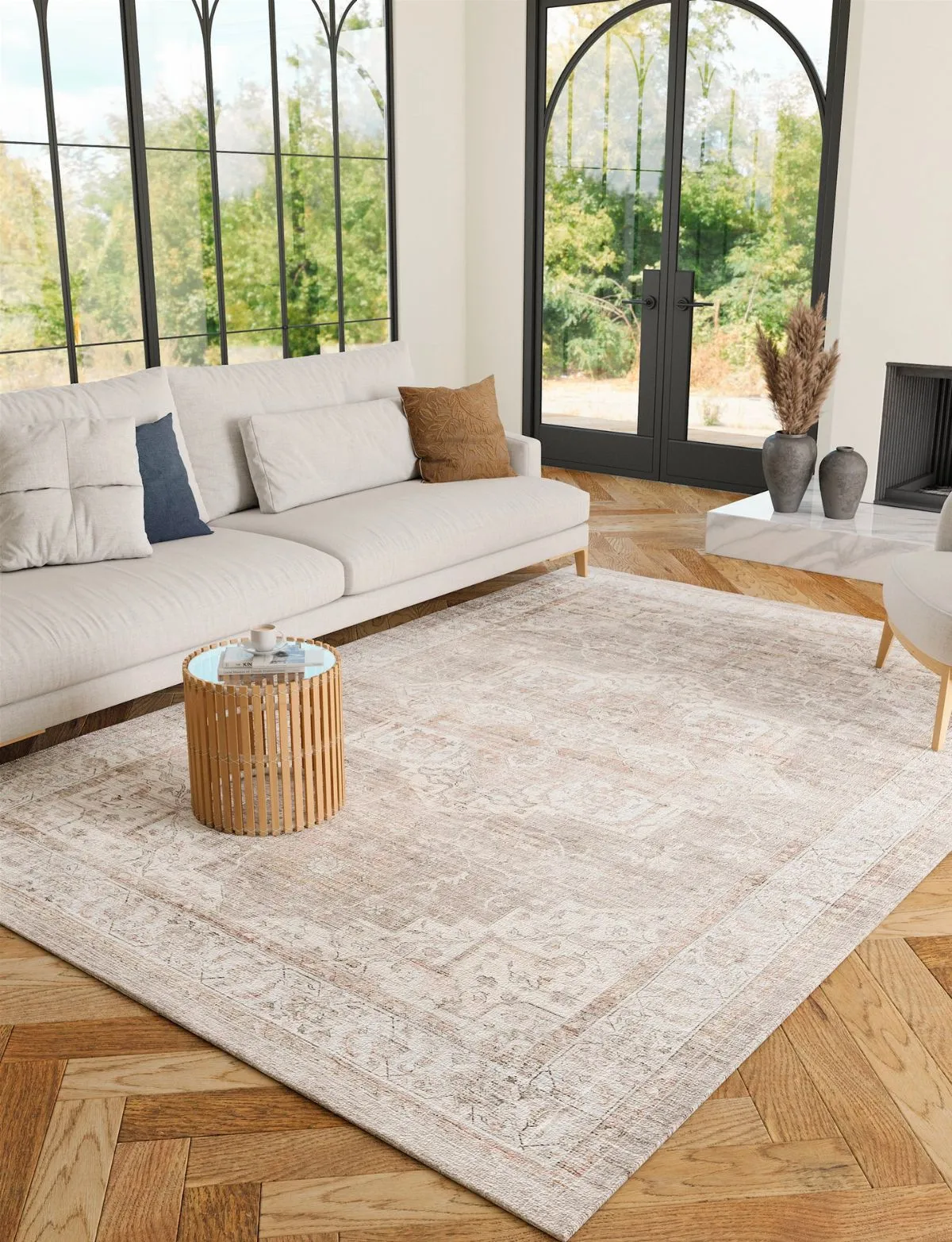 Leah Beige White Rug