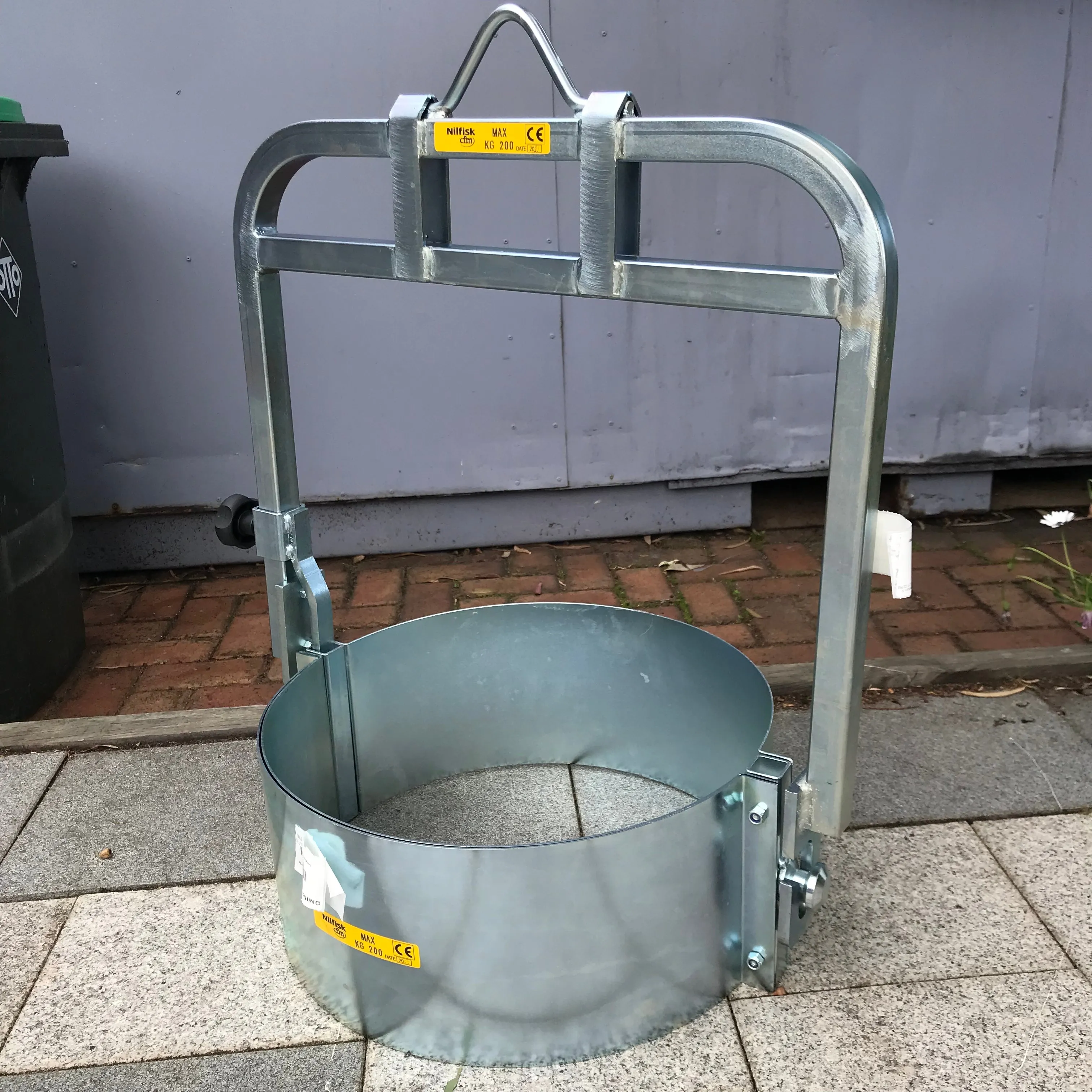 NilfiskCFM 100 Litre 460mm Container Diameter Ring For Easy Emptying By Forklift