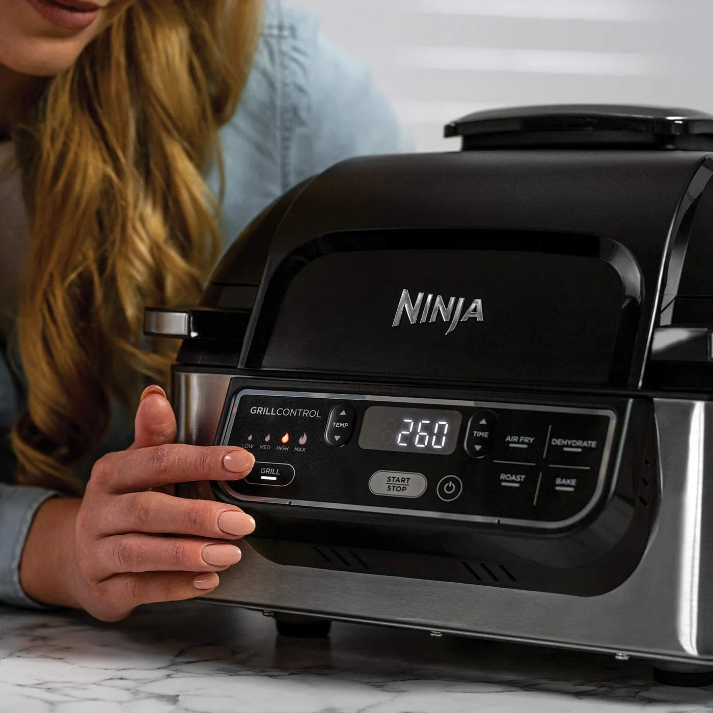 Ninja Foodi Health Grill and Air Fryer [AG301UK] 5.7 Litres, Brushed Steel and Black