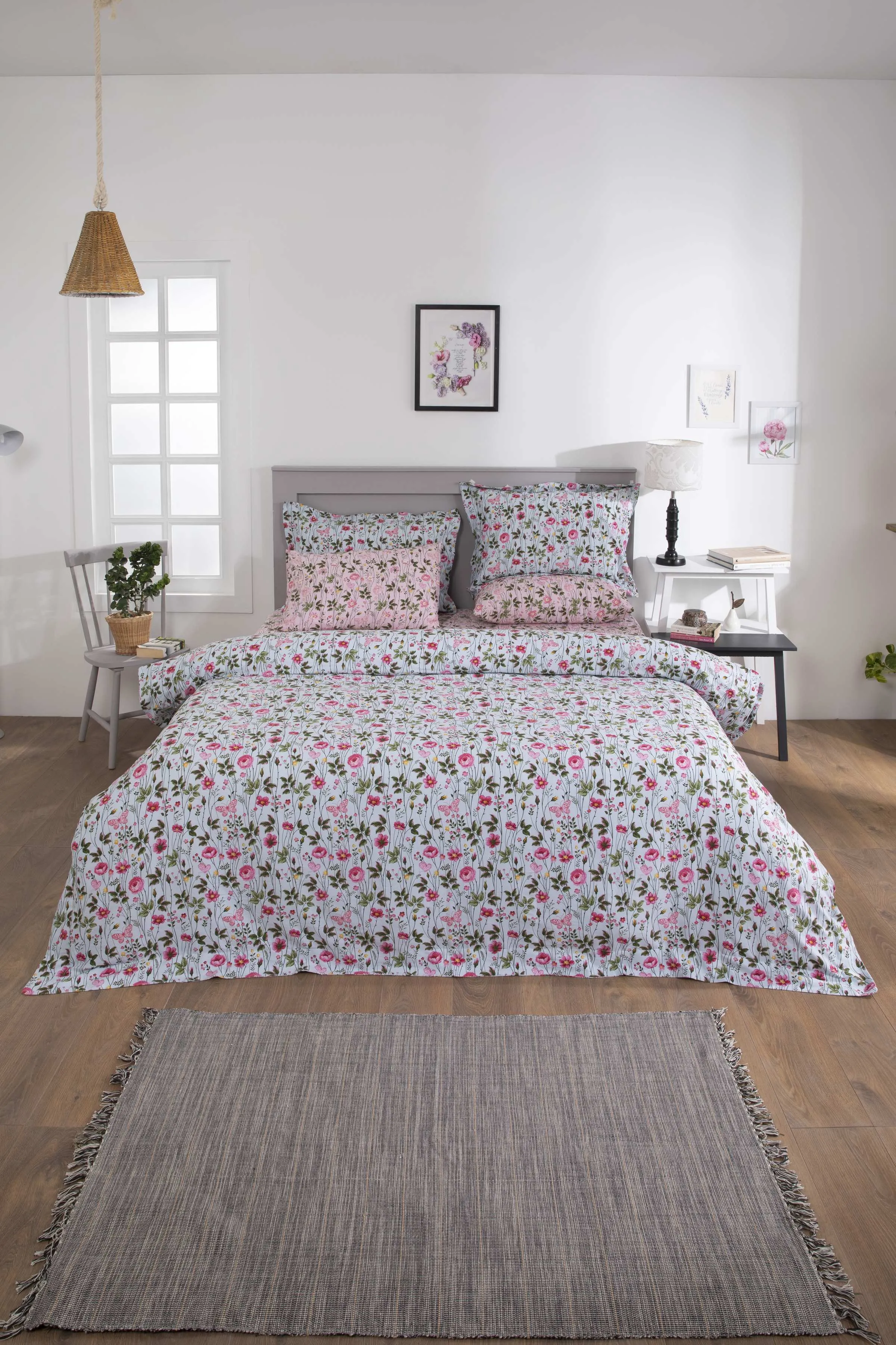 Pastel Floral-Quilt Cover