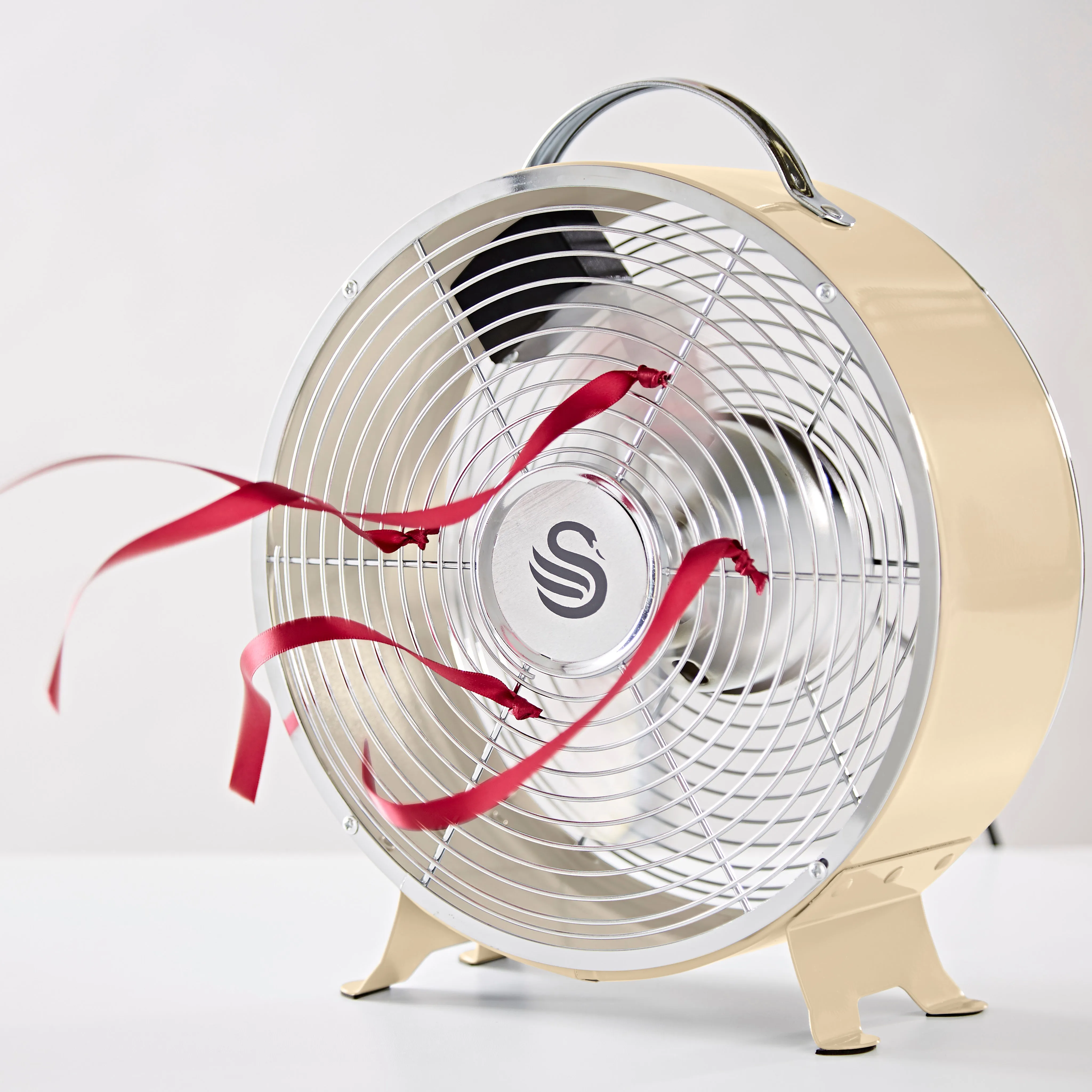 Swan Retro 8 Inch Clock Fan