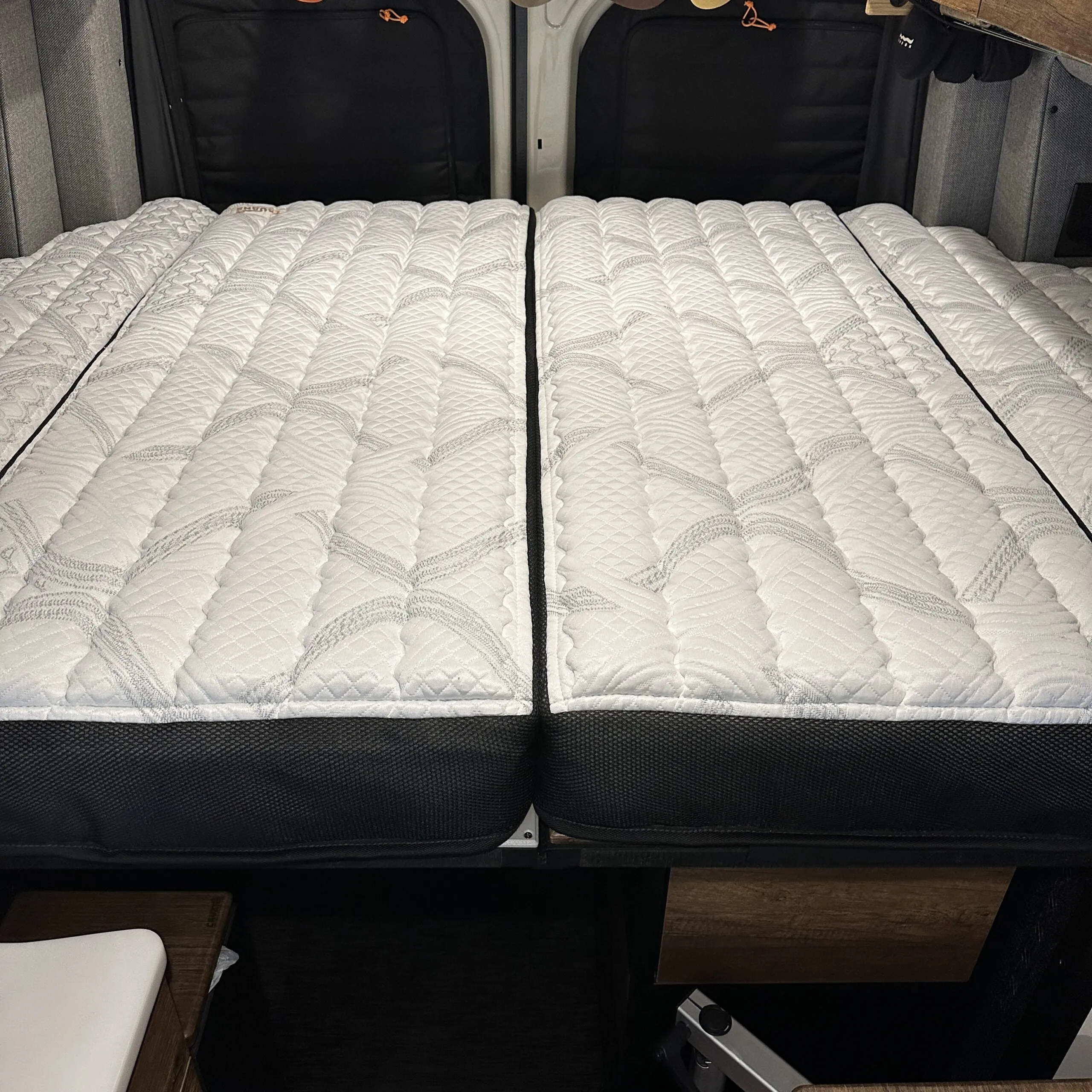 ULTRA Luxe Mattress - Storyteller Overland Mode