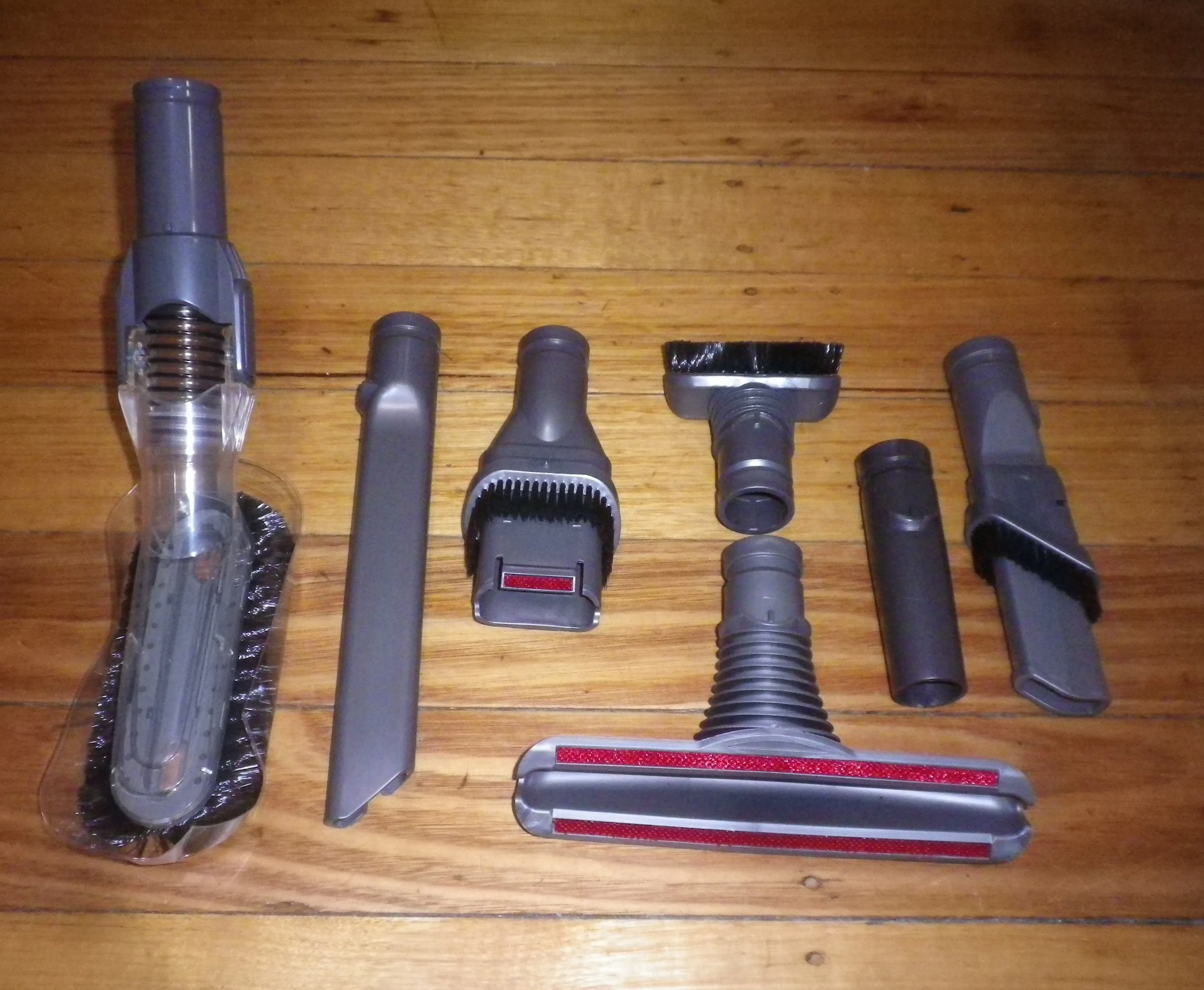 Universal Dyson V6 & Corded Vacuum Tool Kit - Part # DYSV6-DCKIT-7PCS